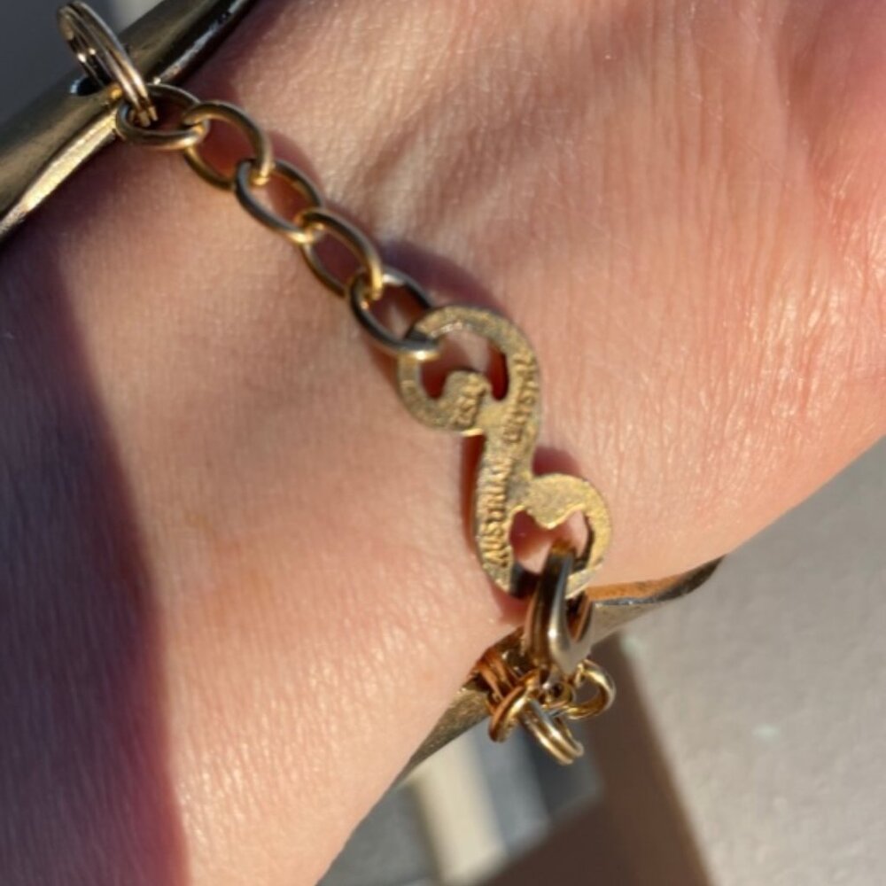 Crystal Bee Cuff Bracelet w/ clasp - Picture 8 of 8